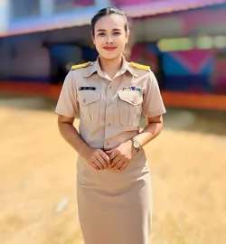 นางสาวปัทมา  เข็มทอง